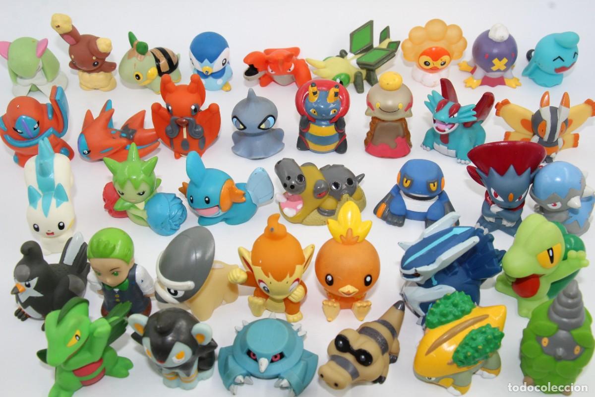 Bandai pokemon store finger puppets