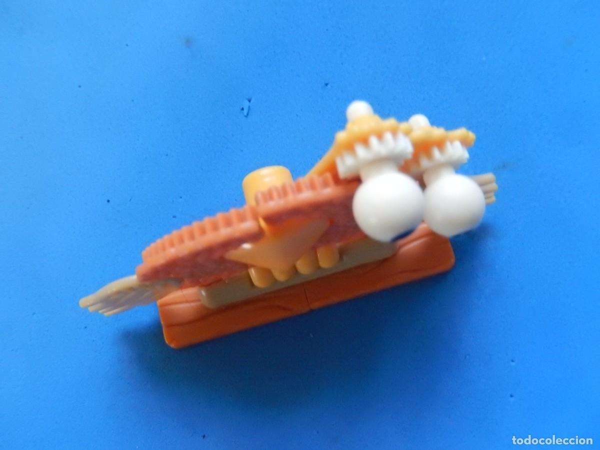 Figuras de goma Kinder: Figura de los Huevos Kinder. - Foto 4