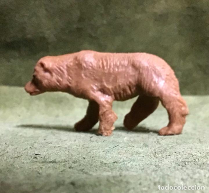 Figuras de goma y PVC: PERRO DE PLASTICO - Foto 1