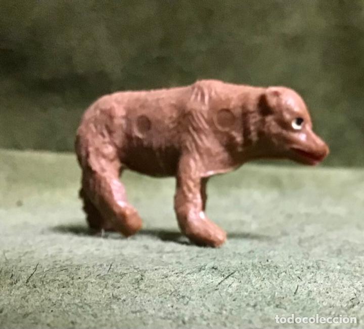 Figuras de goma y PVC: PERRO DE PLASTICO - Foto 2