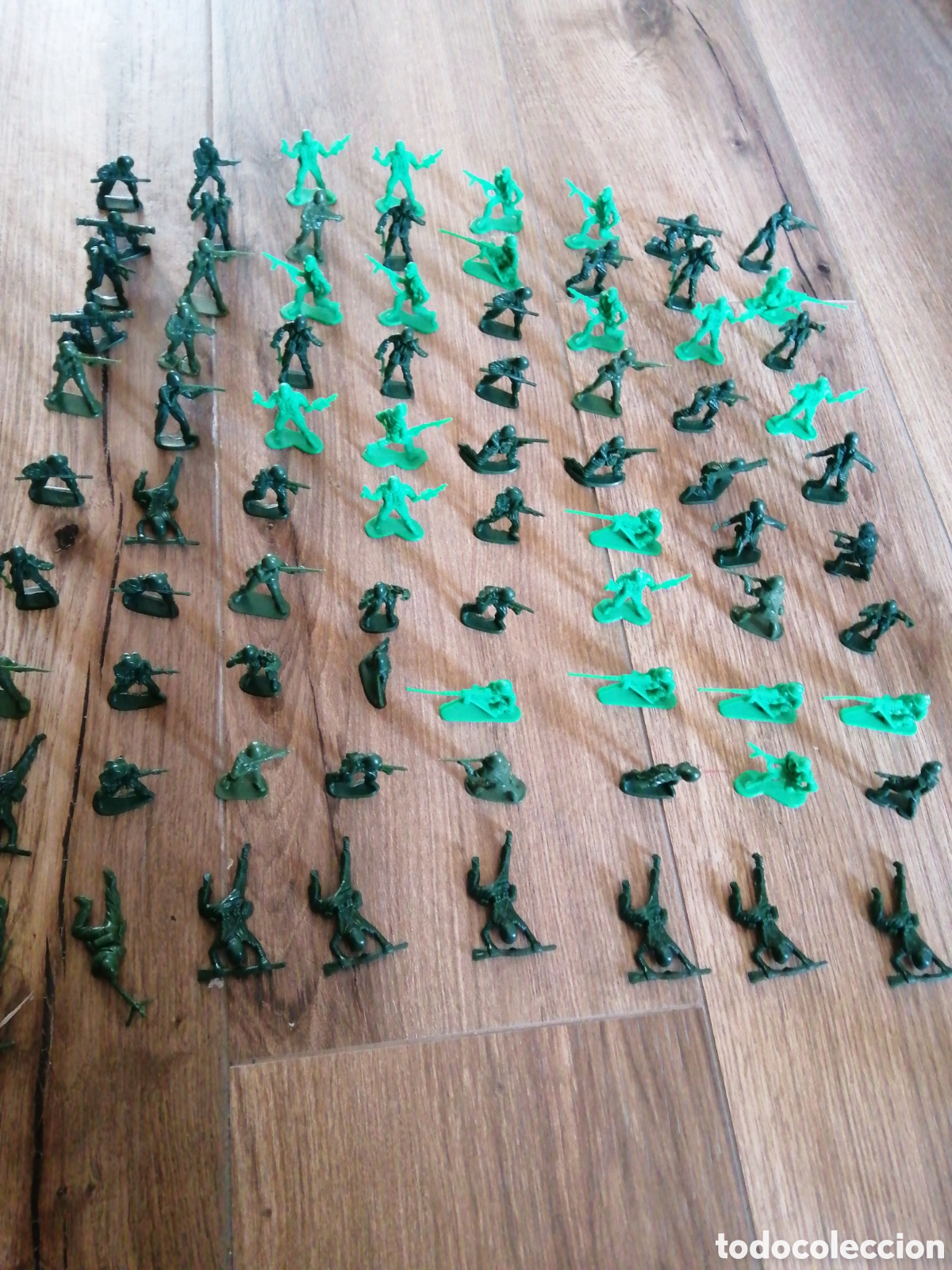 Figuras de goma y PVC: Lote de 80 soldados