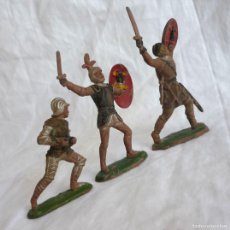 Figuras de Goma y PVC: 3 FIGURAS SOLDADOS CONQUISTADORES DE REAMSA, AÑOS 50-60