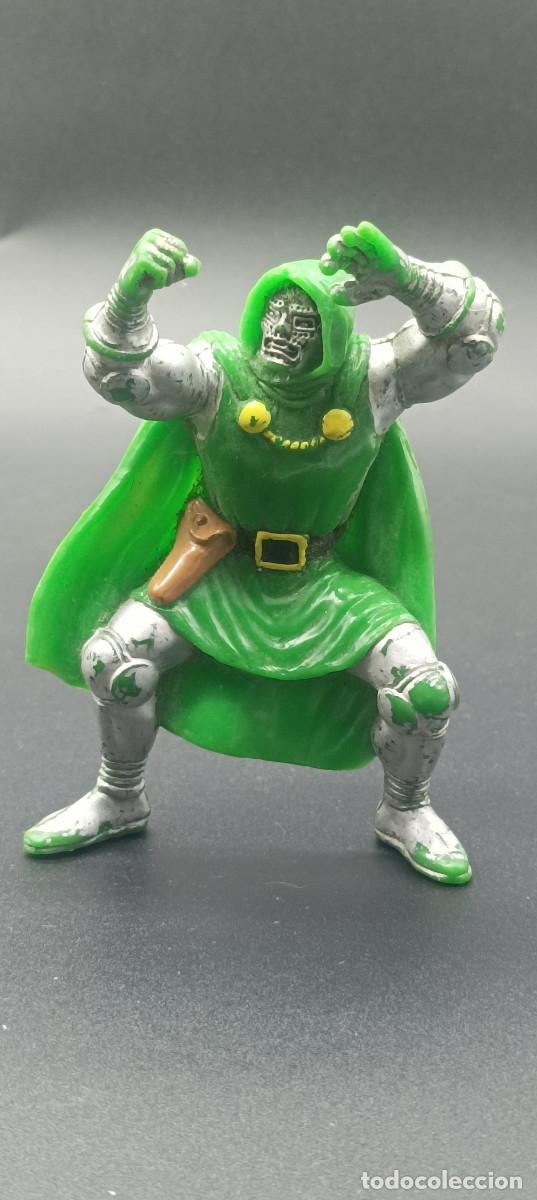 Figuras de goma y PVC: FIGURA DOCTOR DOOM - Foto 1