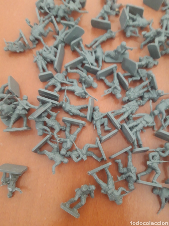 Figuras de goma y PVC: Montaplex dunkin akemanes - Foto 3