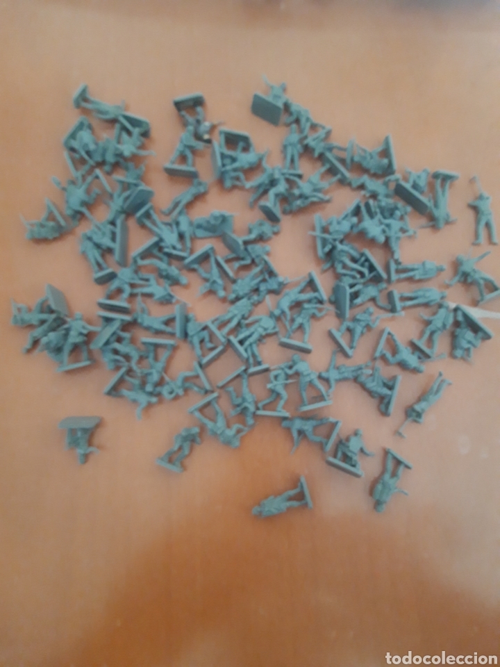 Figuras de goma y PVC: Montaplex dunkin akemanes - Foto 1