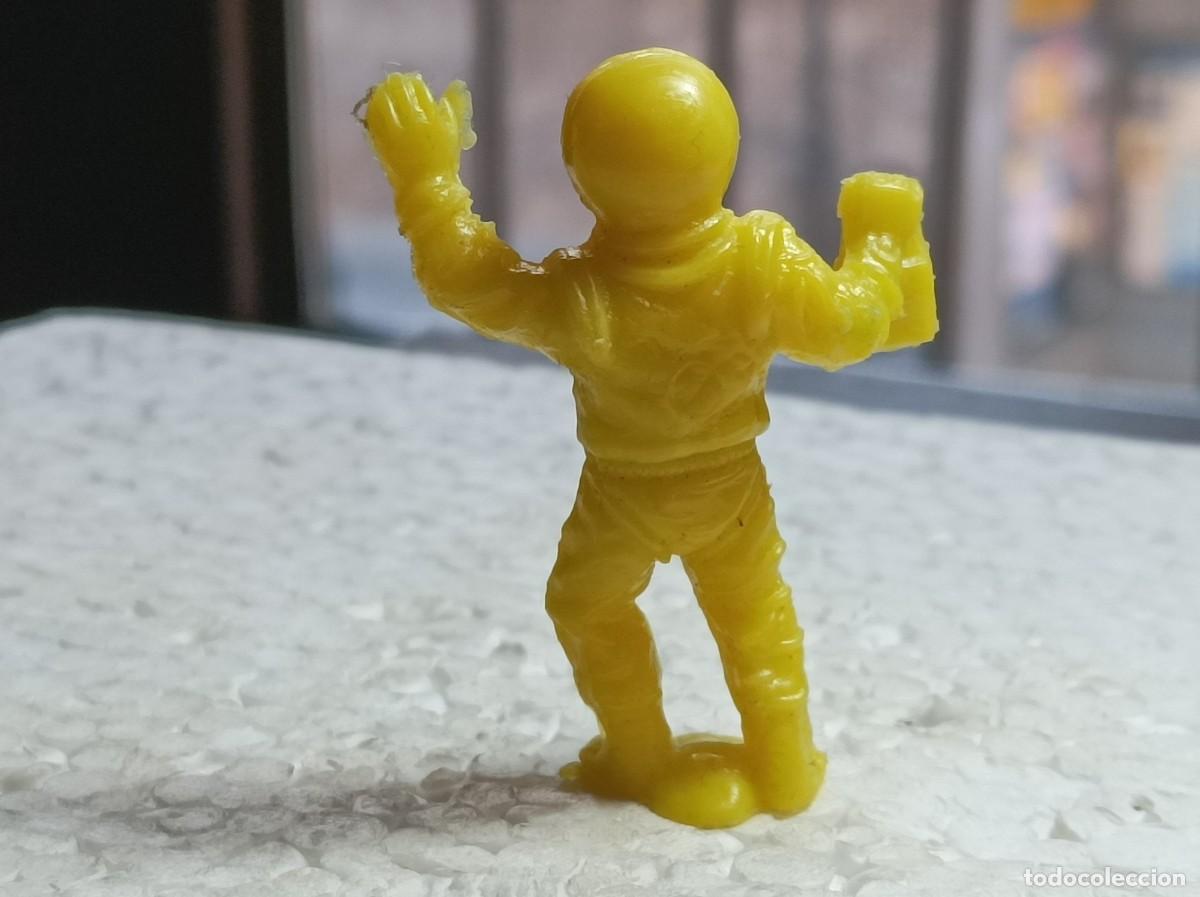Figuras de goma y PVC: Lote astronauta - Camy jet - Foto 2