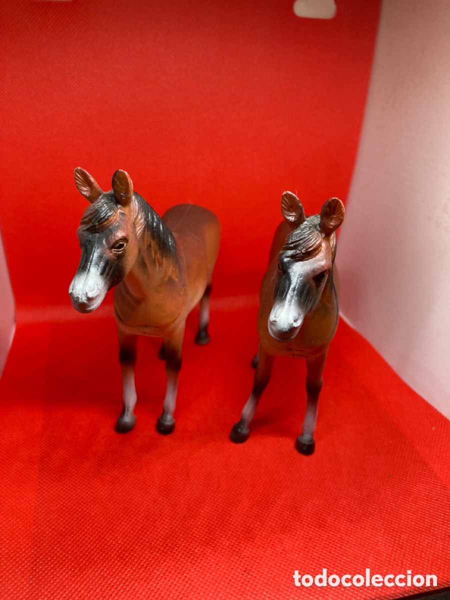 Figuras de goma y PVC: 2 caballos nuevos - Foto 3