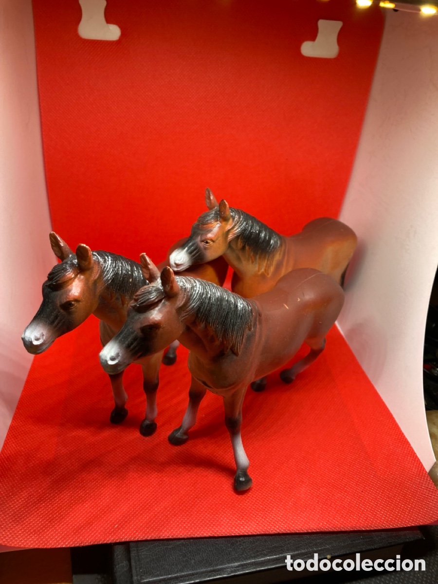 Figuras de goma y PVC: 3 caballos nuevos - Foto 5
