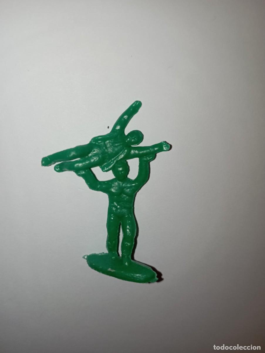 Rubber and PVC Figures: PROES FIGURA DE PLASTICO A&Ntilde;OS 70 DE LA COLECCION HOMBRE FUERTE MADE IN SPAIN KIOSCO PIPERO