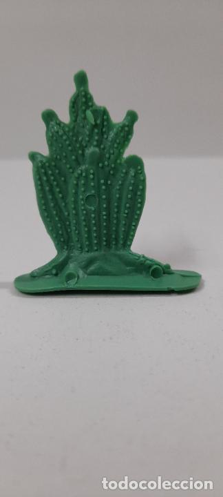 Figuras de goma y PVC: CACTUS . COMPLEMENTO PARA DECORADO DEL OESTE - Foto 2