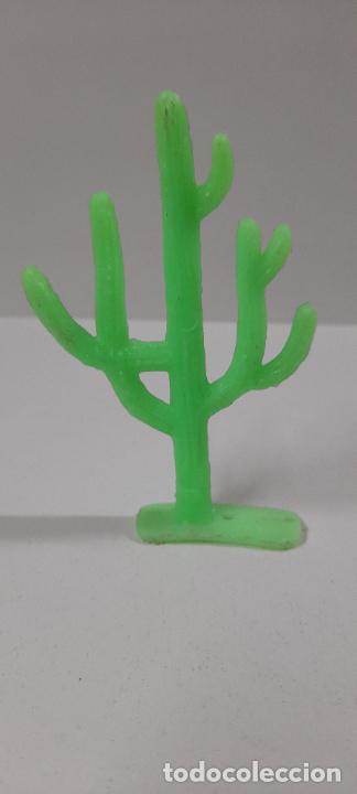 Figuras de goma y PVC: CACTUS . COMPLEMENTO PARA DECORADO DEL OESTE - Foto 2