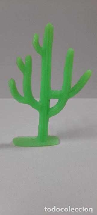 Figuras de goma y PVC: CACTUS . COMPLEMENTO PARA DECORADO DEL OESTE - Foto 1