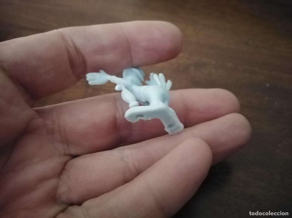 Figuras de goma y PVC: Figura Dunkin Disney. - Foto 3