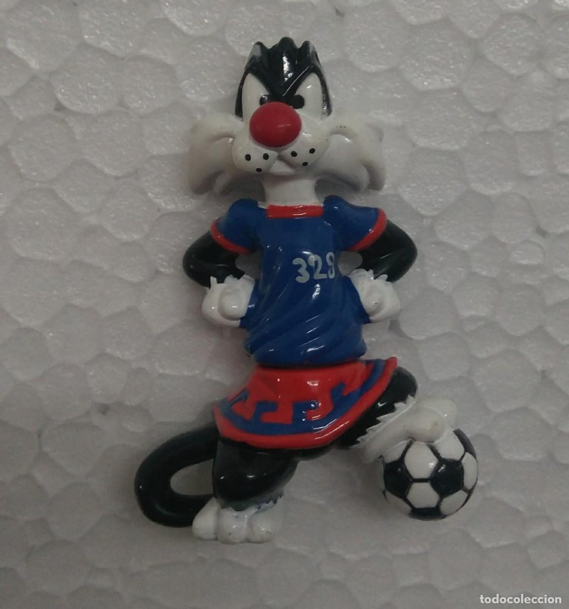 Figuras de Goma Kinder: looney toons tunes silvestre gato cat olimpiadas grecia 2004 futbolista futbol KINDER