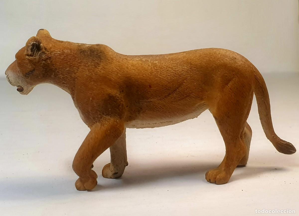 Figuras de goma y PVC: LEONA - Foto 2