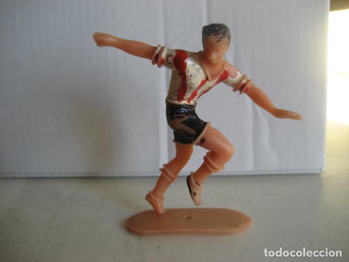 Figuras de goma y PVC: Athletic Club de Bilbao. Jugador. Comansi - Foto 1