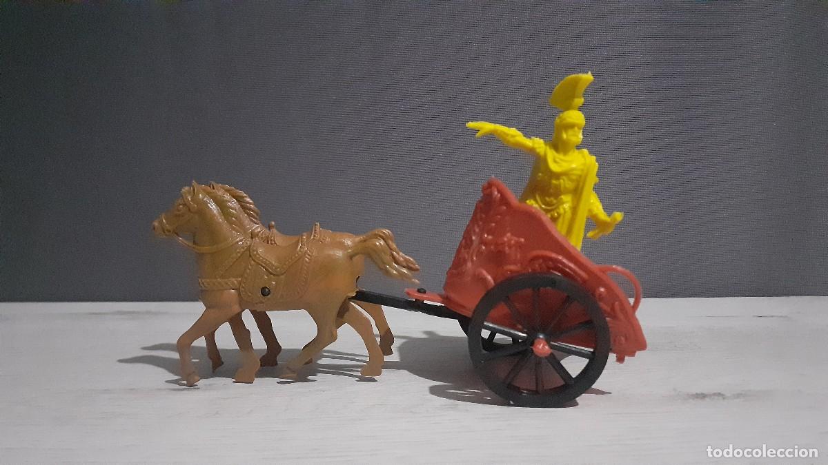 Figuras de goma y PVC: Biga romana realizada en plastico