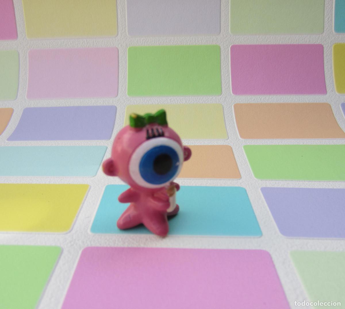 Figuras de goma y PVC: FIGURA KINDER - Foto 1