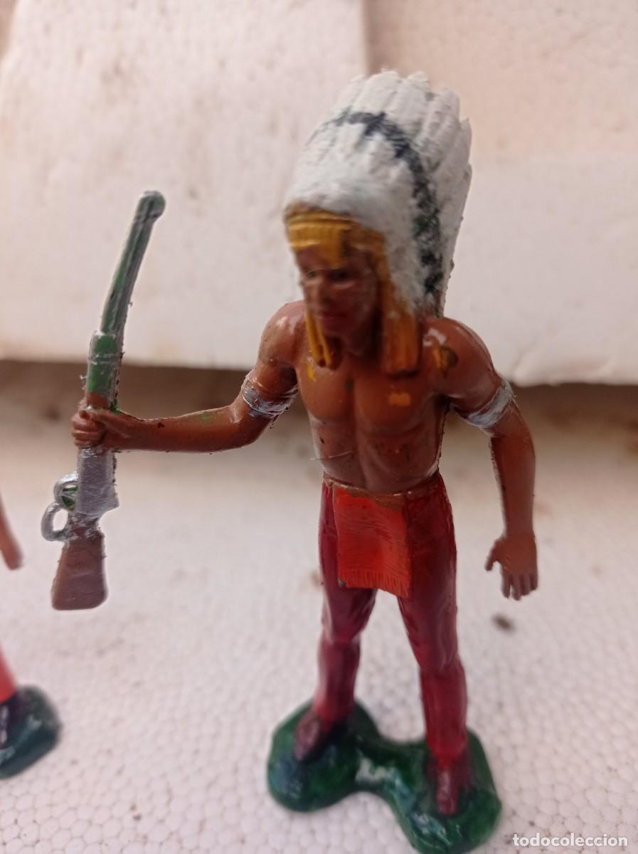 Figuras de goma y PVC: Vaquero y indios de comansi - Foto 4