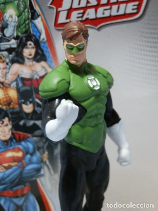 Figuras de goma y PVC: LINTERNA VERDE DE SCHLEICH - Foto 3