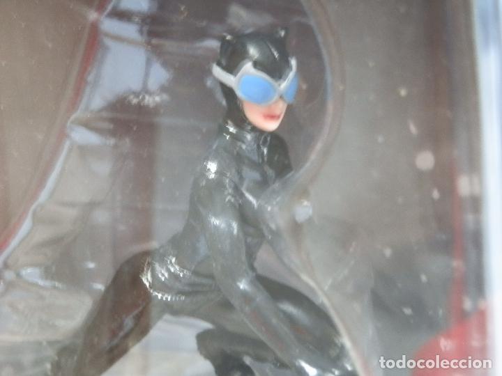 Figuras de goma y PVC: CATWOMAN DE SCHLEICH - Foto 2