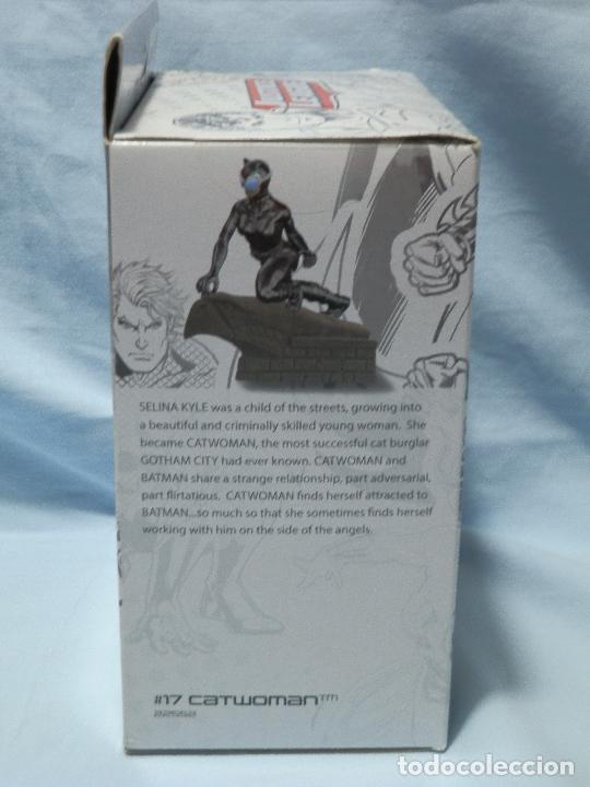 Figuras de goma y PVC: CATWOMAN DE SCHLEICH - Foto 7