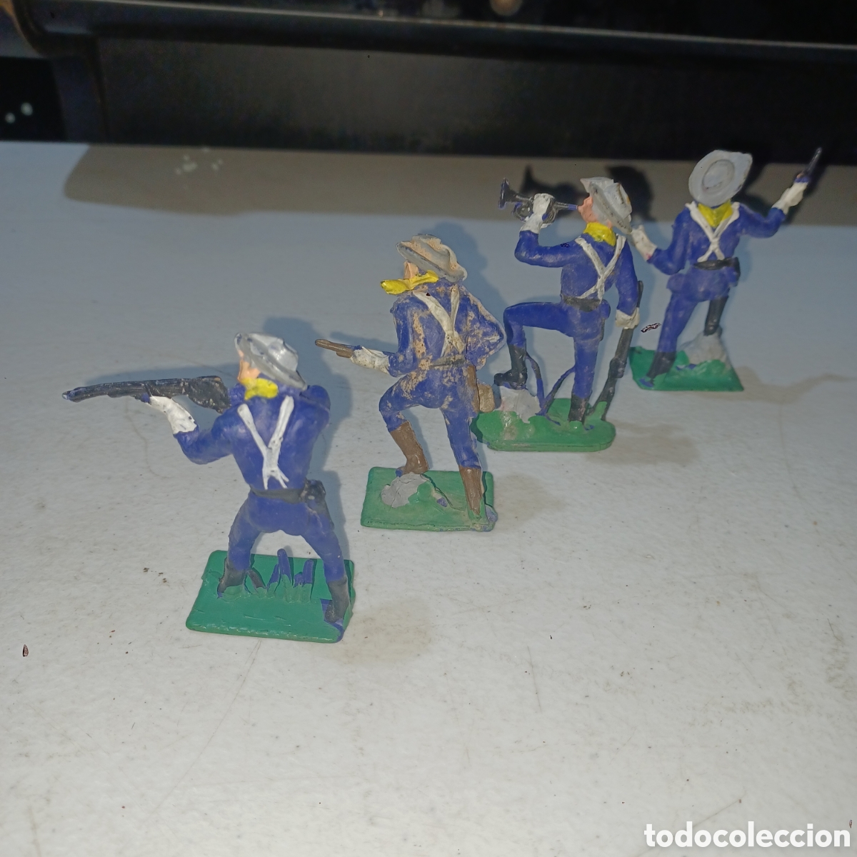 Figuras de goma y PVC: Lote vaqueros e indios Pech Jecsan o similar - Foto 5