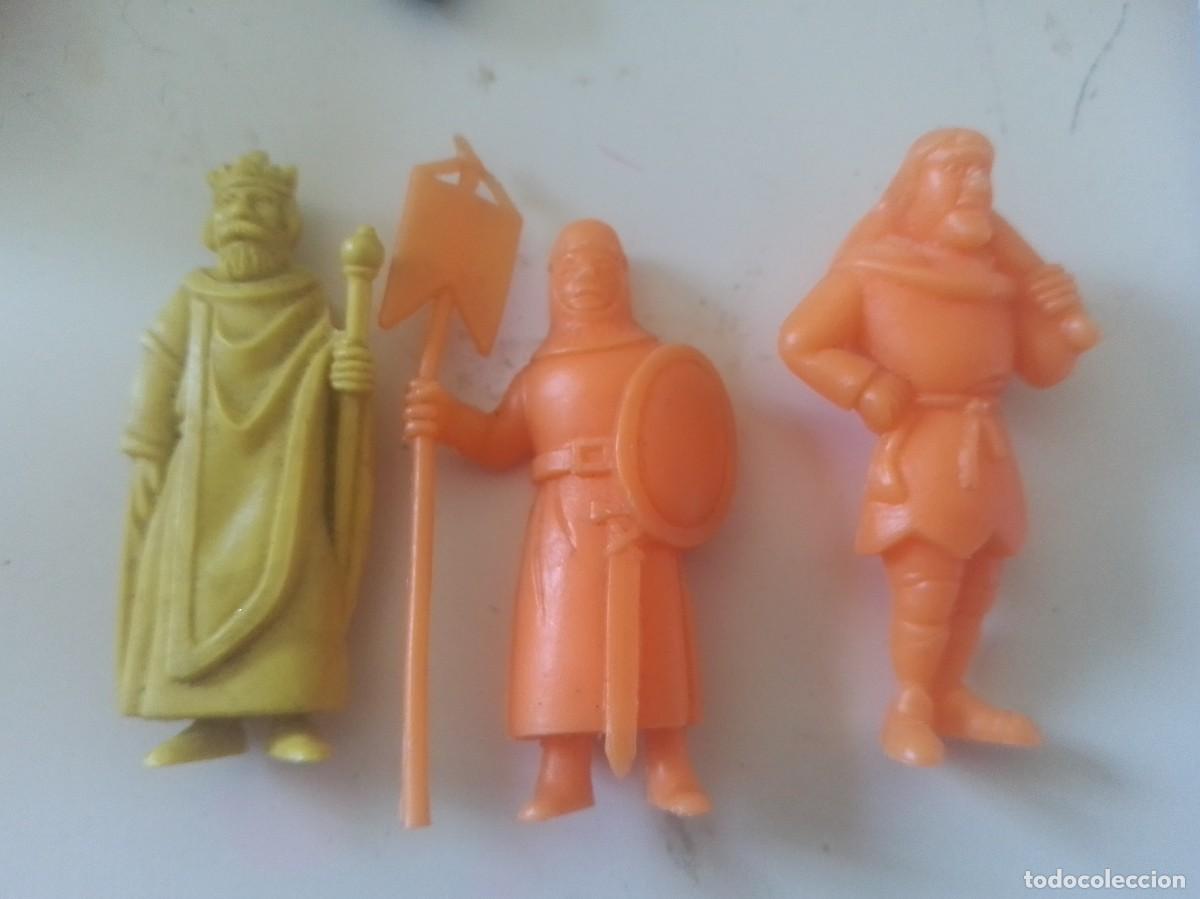 Figuras de goma y PVC: Figuras dunkin - Foto 1