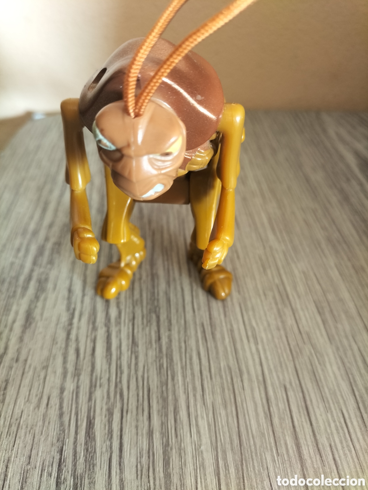 Figuras de goma y PVC: Hormigaz de Pixar (camina,con cuerda) - Foto 3