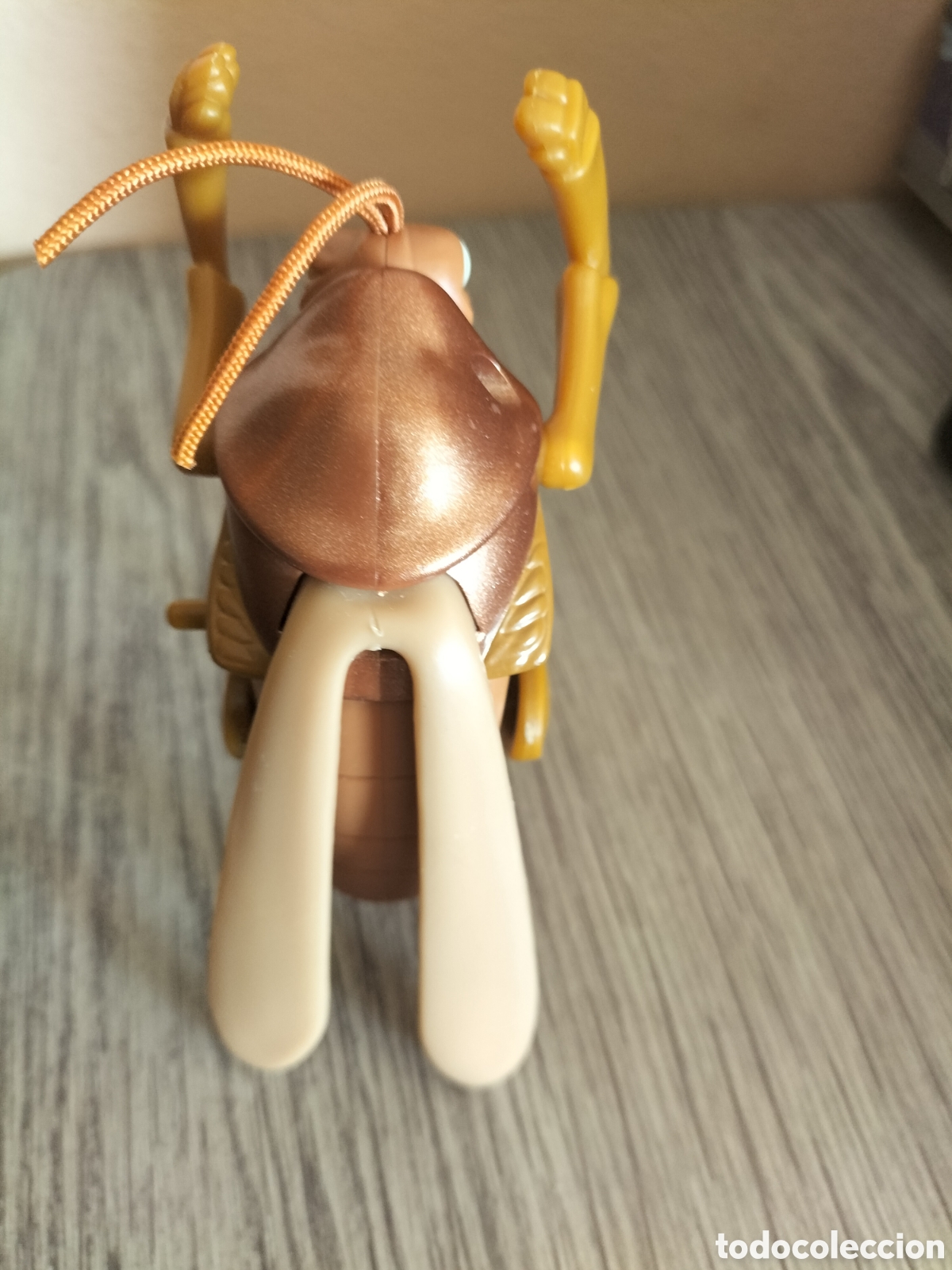 Figuras de goma y PVC: Hormigaz de Pixar (camina,con cuerda) - Foto 4