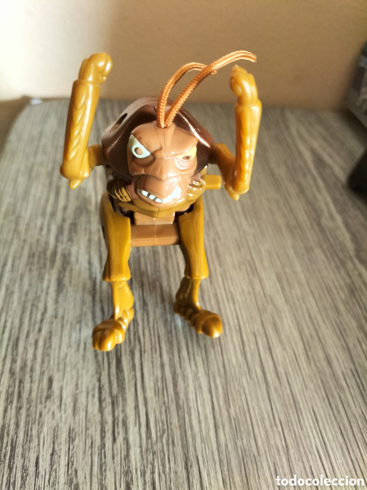 Figuras de goma y PVC: Hormigaz de Pixar (camina,con cuerda) - Foto 1