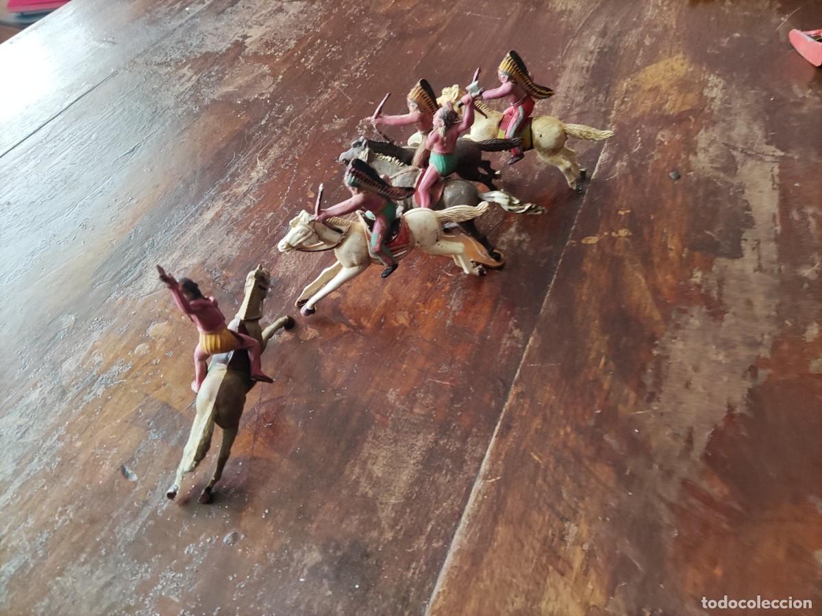 Figuras de goma y PVC: CINCO INDIOS A CABALLO DE REAMSA - Foto 3