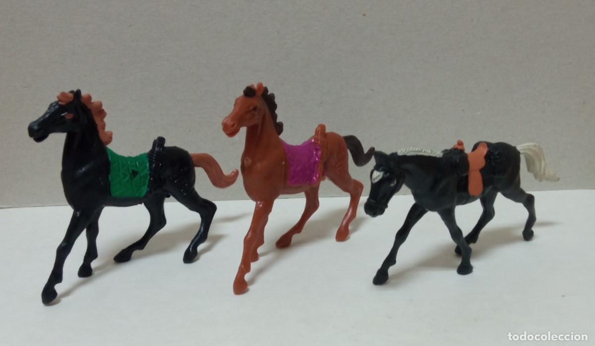 Figuras de goma y PVC: Lote Caballos Comansi - Foto 1