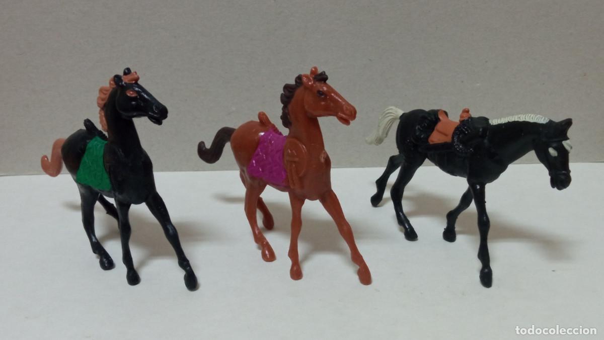 Figuras de goma y PVC: Lote Caballos Comansi - Foto 4