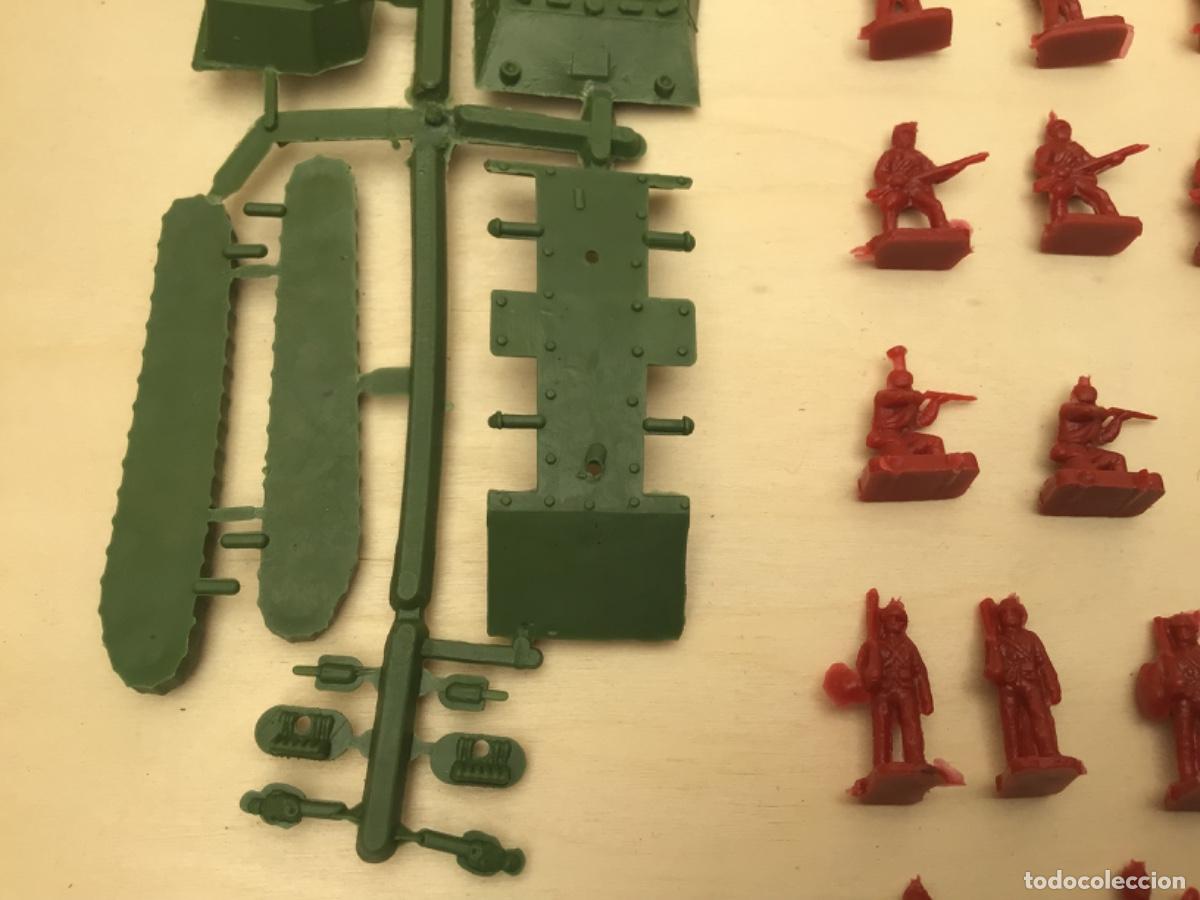 Figuras de goma y PVC: Montaplex comando ruso granate + tanque - Foto 7