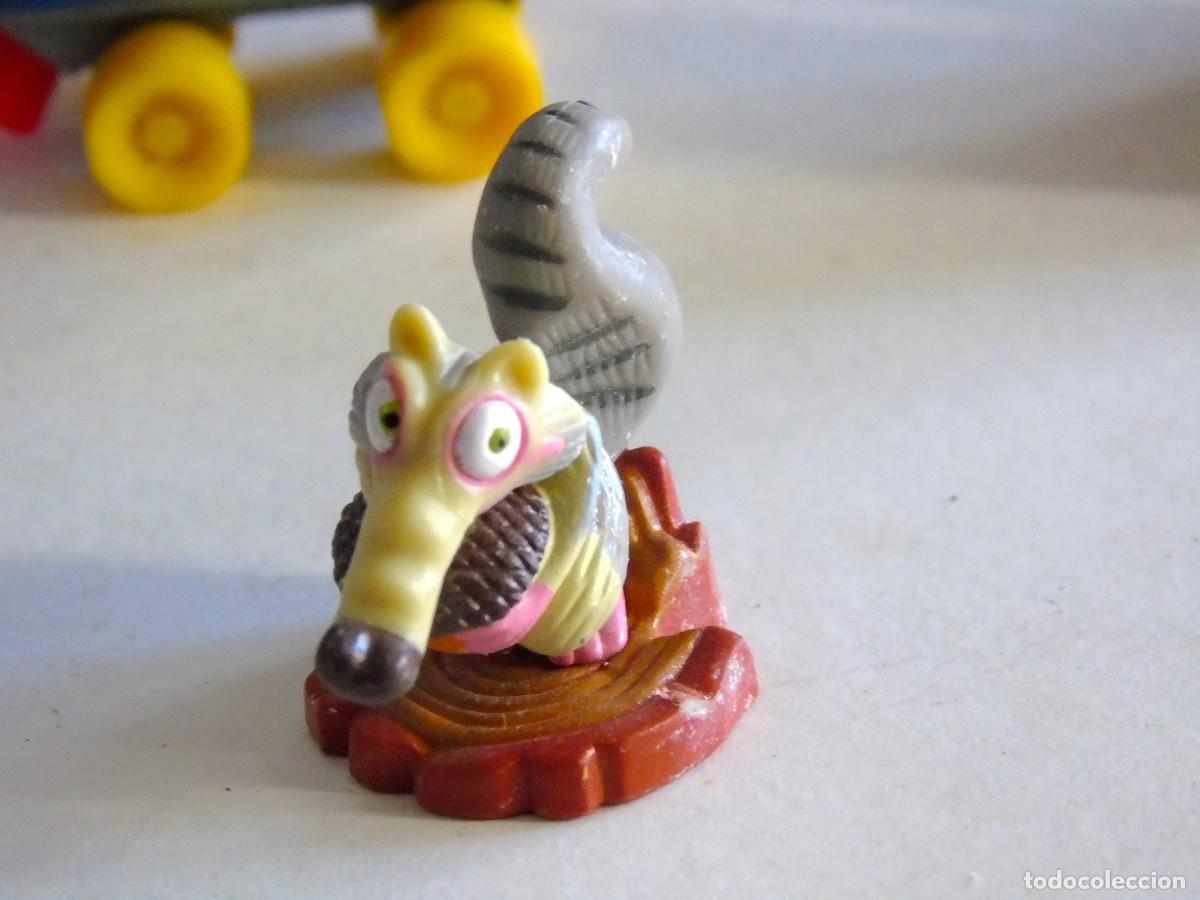 Figuras de goma y PVC: FIGURA ARDILLA ICE - Foto 2