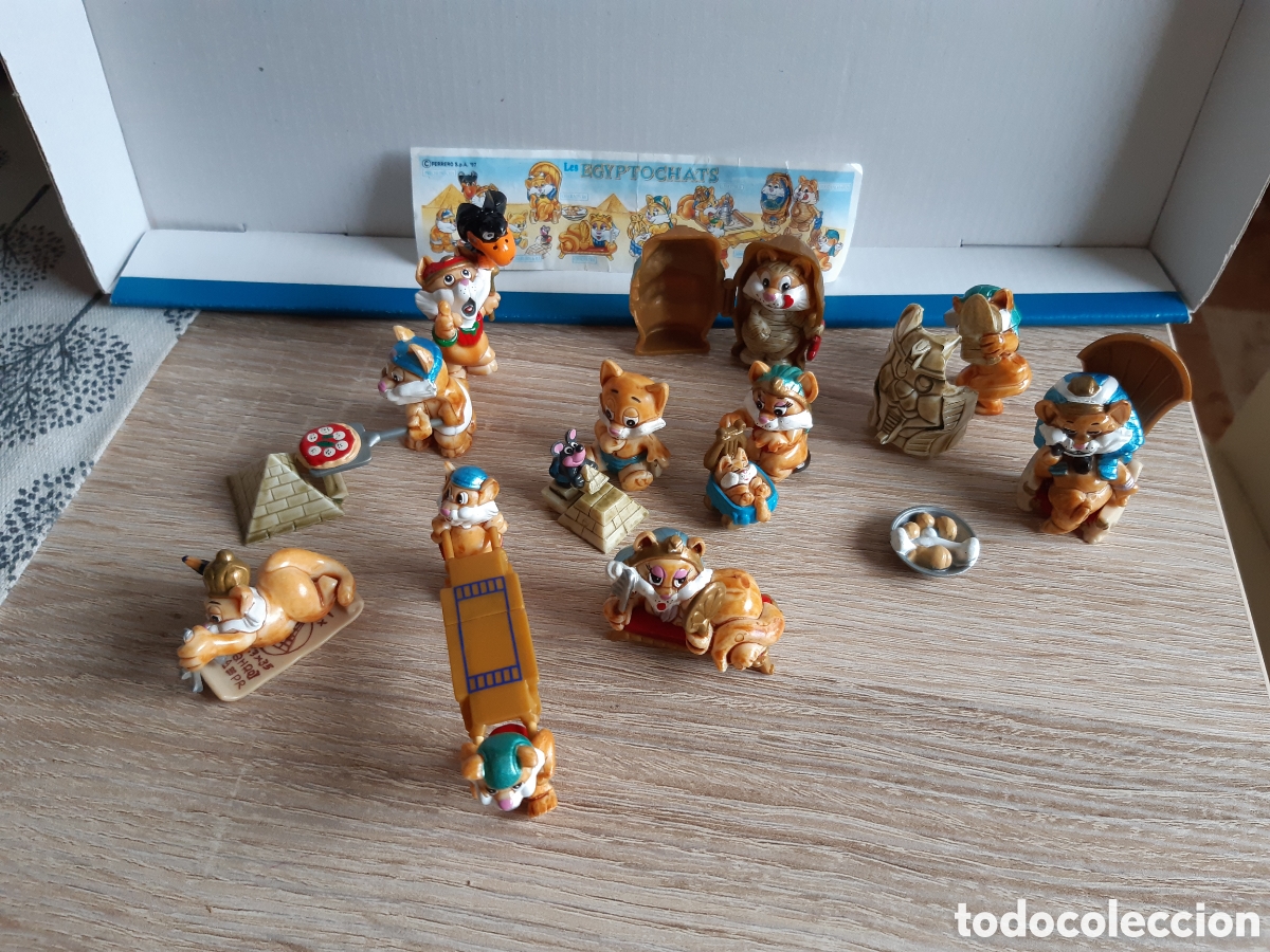 Kinder &Uuml;berraschung: Colecci&oacute;n completa gatos egipcios de Kinder Sorpresa