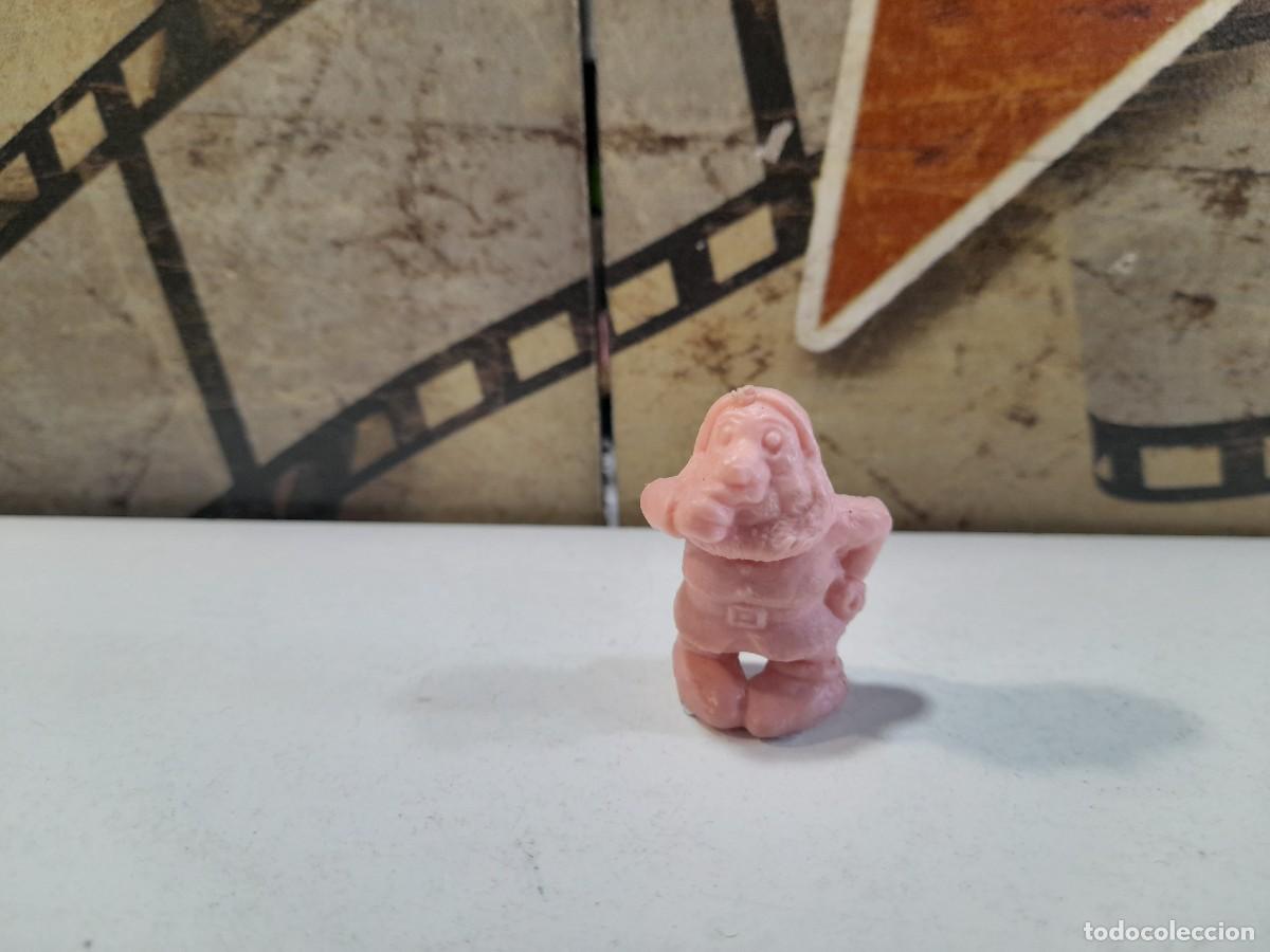 Figuras de goma y PVC: Enanito de Blancanieves - Foto 1