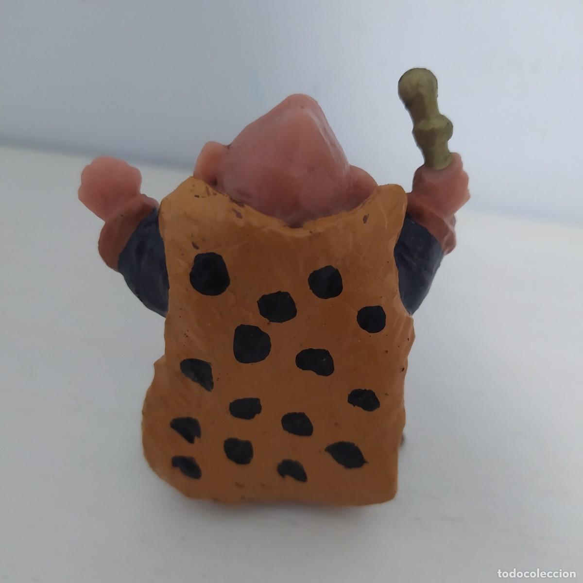 Figuras de goma y PVC: Los aurones rey groot - Foto 2