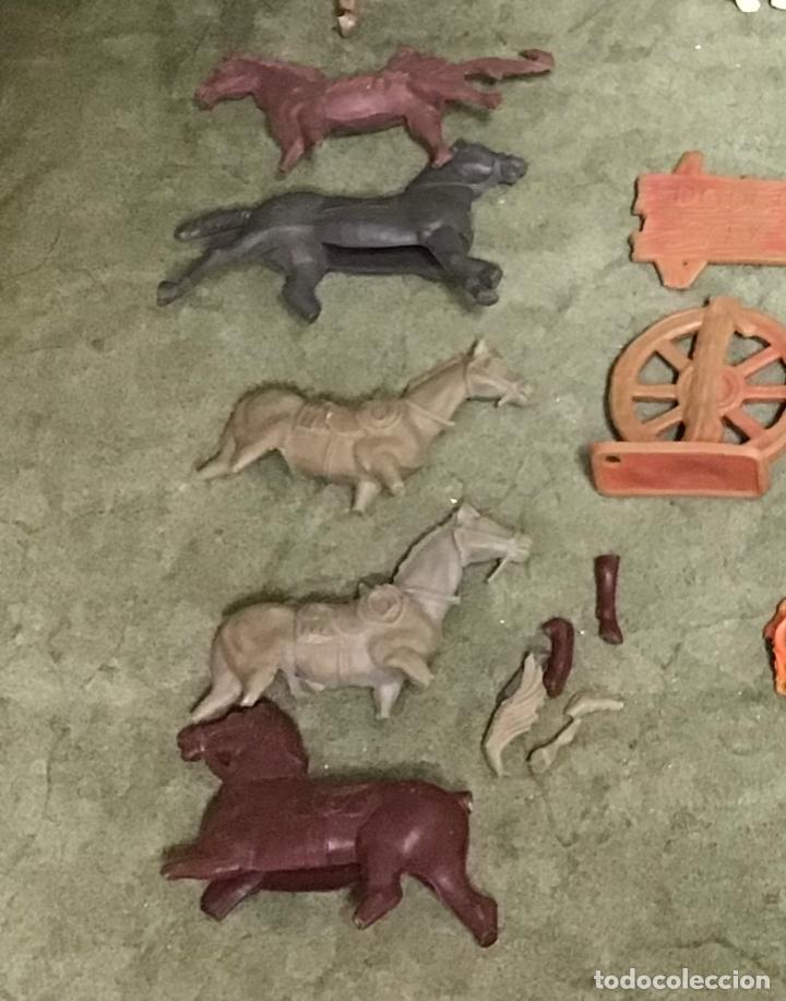 Figuras de goma y PVC: INDIOS, VAQUEROS Y CABALLOS DE COMANSI, A&Ntilde;OS 70 - Foto 2