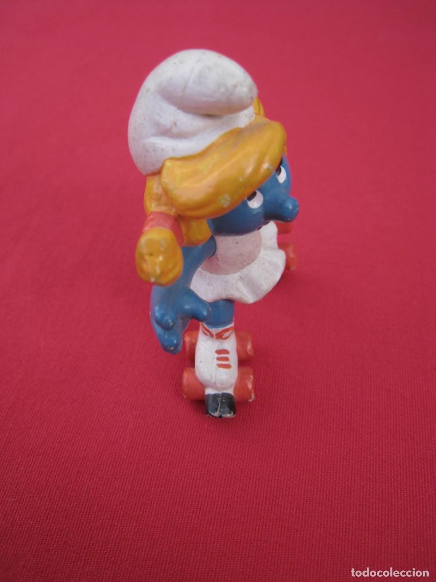 Figuras de goma y PVC: PITUFINA PATINADORA. - Foto 2