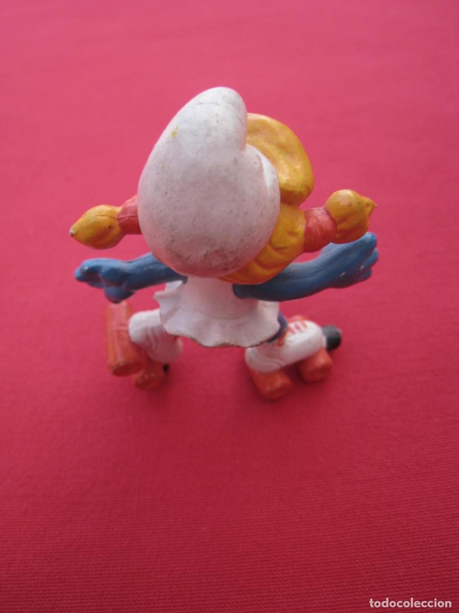 Figuras de goma y PVC: PITUFINA PATINADORA. - Foto 4