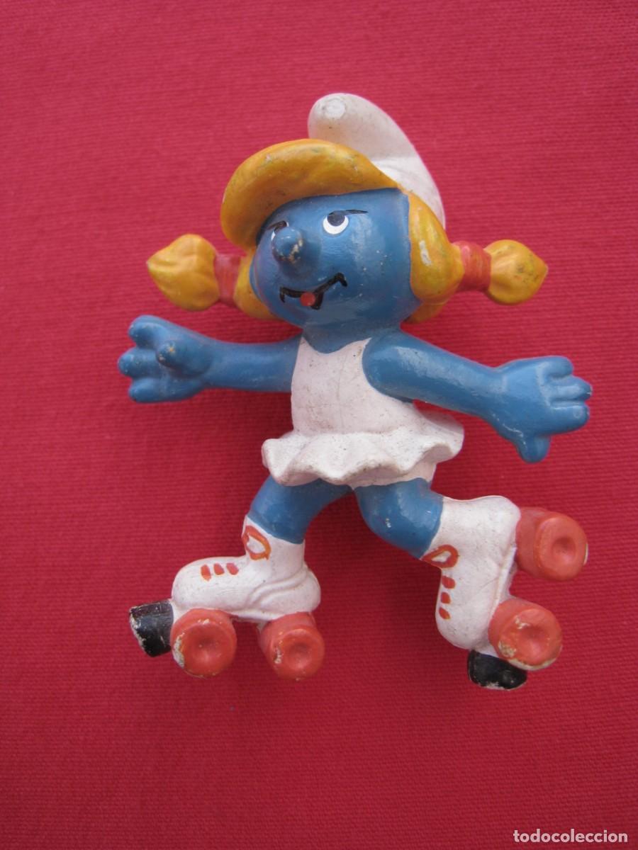 Figuras de goma y PVC: PITUFINA PATINADORA. - Foto 5
