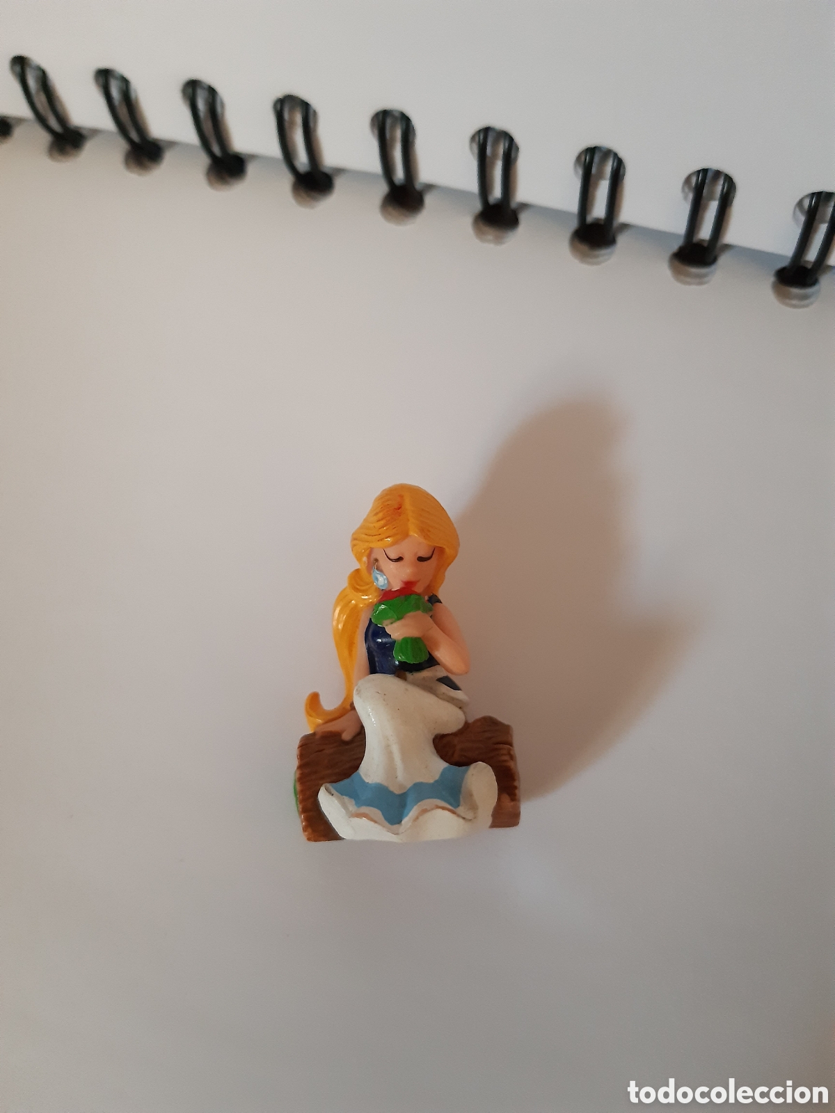 Figuras de goma Kinder: Falbala asterix Kinder Sorpresa - Foto 1