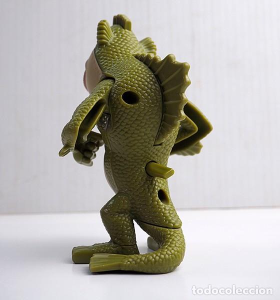 Figuras de goma y PVC: Mu&ntilde;eco McDonalds monsters vs aliens 2009 - Foto 3