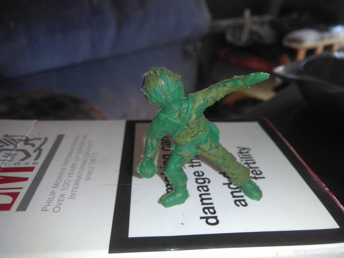 Figuras de goma y PVC: FIGURA DUNKIN - Foto 1