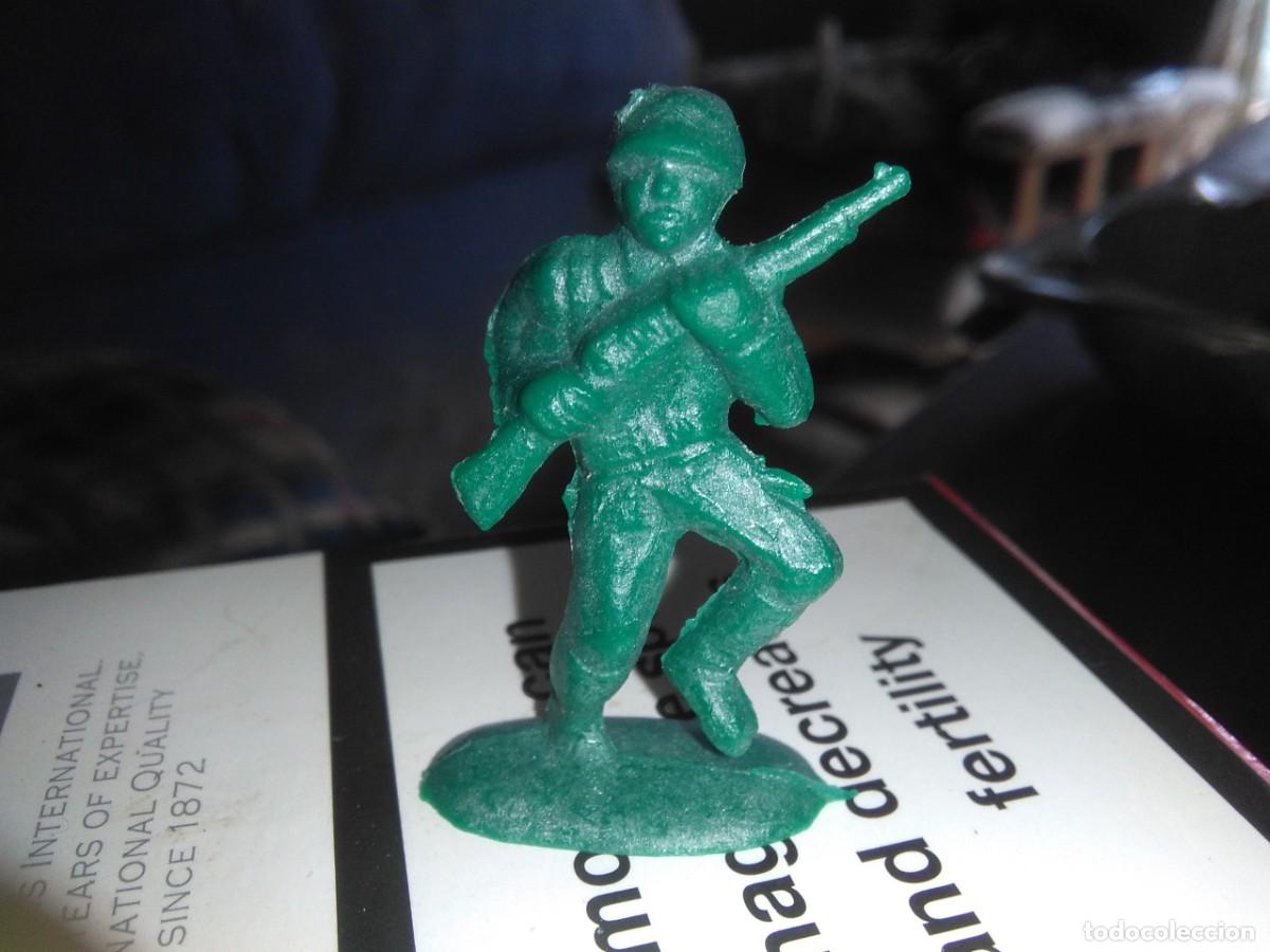 Figuras de goma y PVC: MONTAPLEX - Foto 1