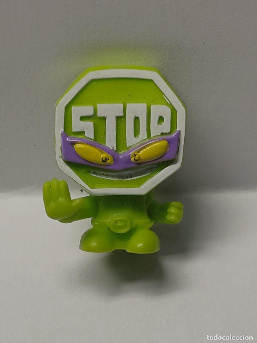 Figuras de goma y PVC: Figura Goma Superzing SuperThings - - Foto 1