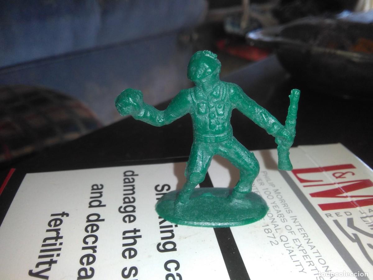 Figuras de goma y PVC: MONTAPLEX - Foto 1