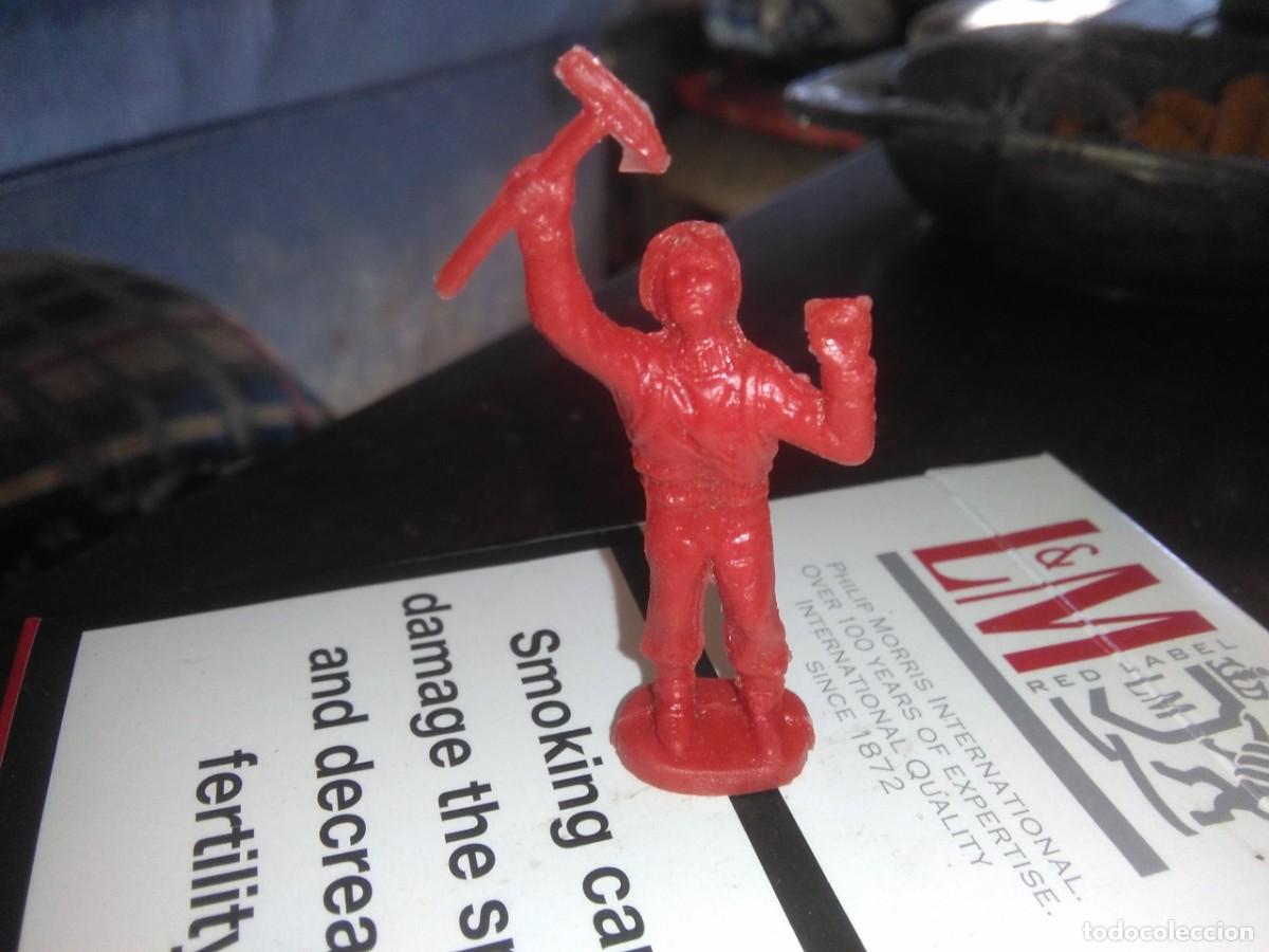 Figuras de goma y PVC: MONTAPLEX - Foto 1